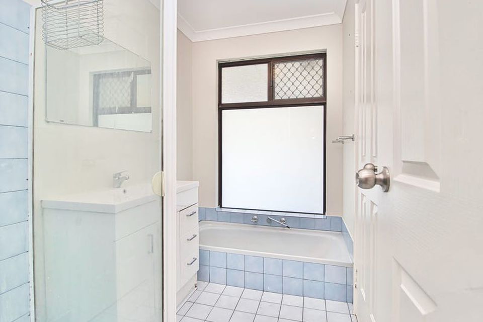 9 Dargin Way , Rockingham