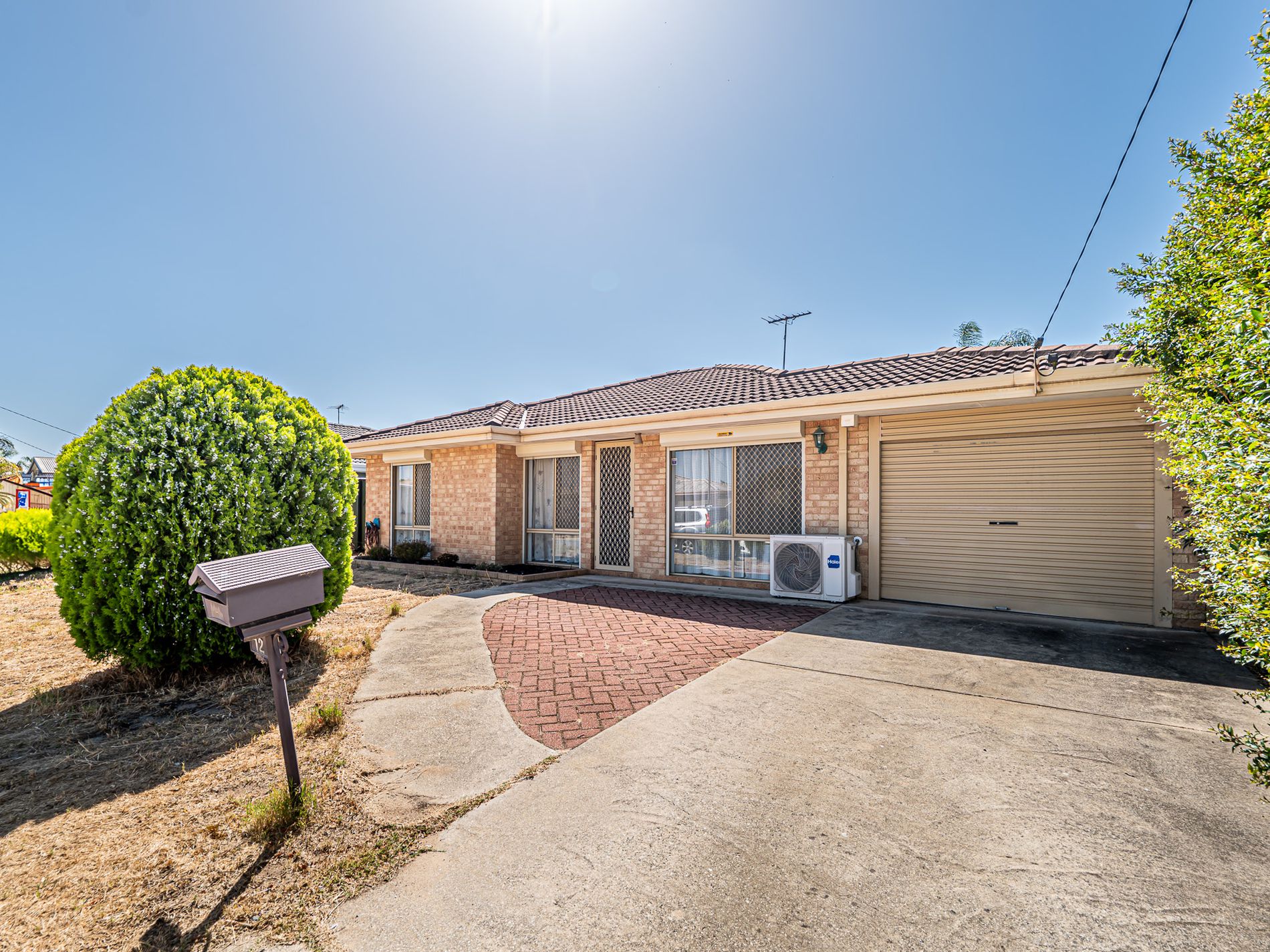12 Carakine Grove, Thornlie