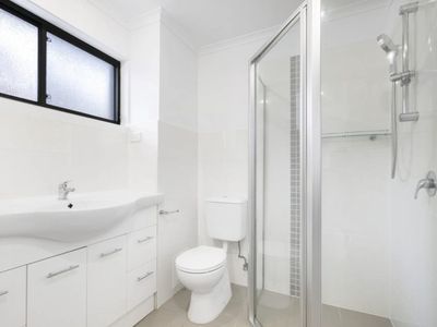 9 / 4 Ross Road, Crestwood