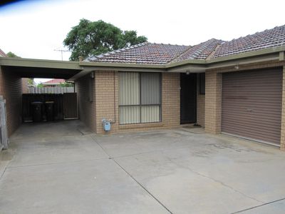 2 / 3 Warrenwood Avenue, Hoppers Crossing