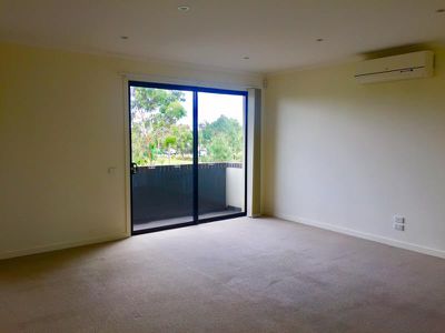 10 McDougall Drive, Footscray