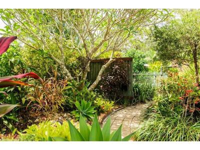 27 Palm Grove Cres, Tewantin