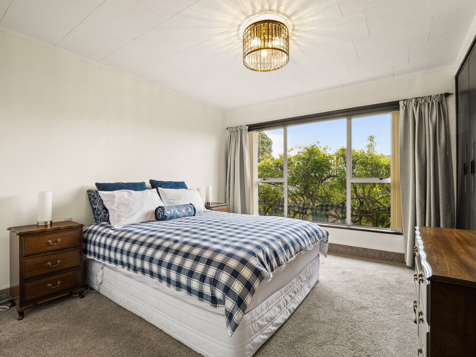 62 Easther Crescent, Kew