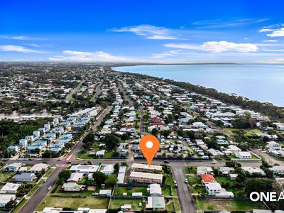 3 / 1 King Street, Urangan