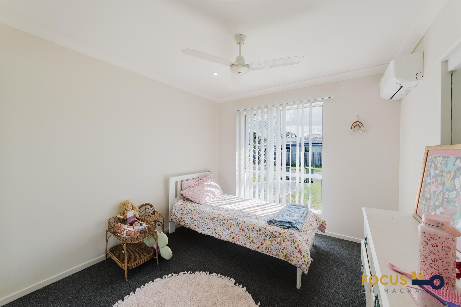 8 Leonie Court, Armstrong Beach