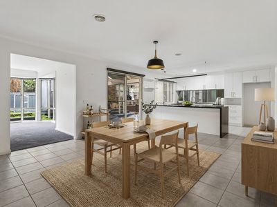 12 Bianco Ct, Langwarrin