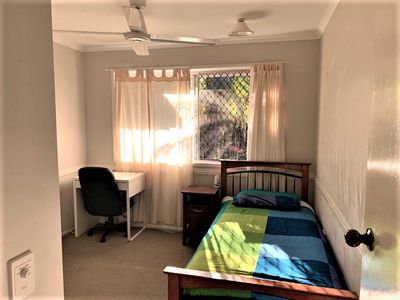15 Milperra Road, Rochedale South