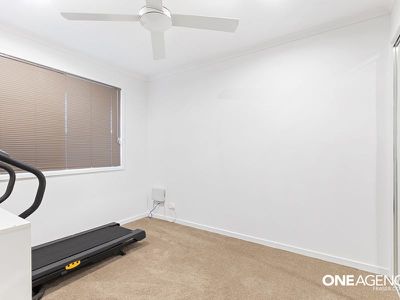 4 Paperbark Way, Urangan
