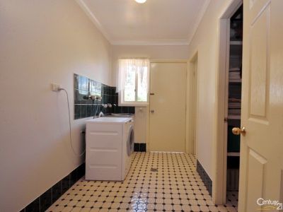 10 Charmere Place, Dubbo