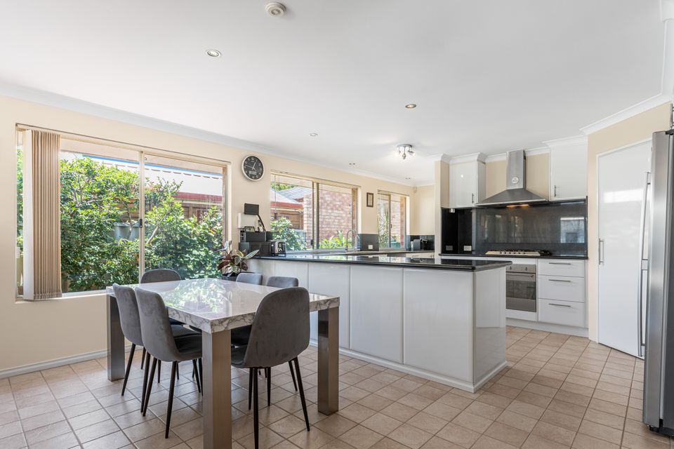 7 Eastney Court, Jandakot