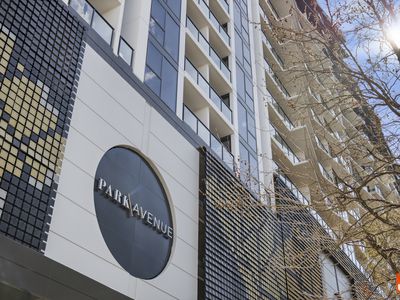 60 / 20 Allara Street, City