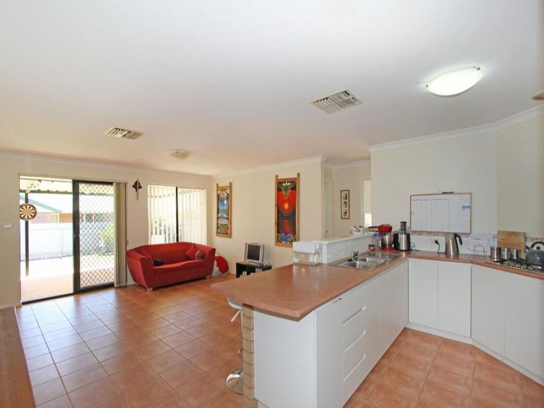 31A Longmore Parade, Broadwood