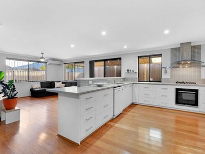9 The Grandstand, Harrisdale