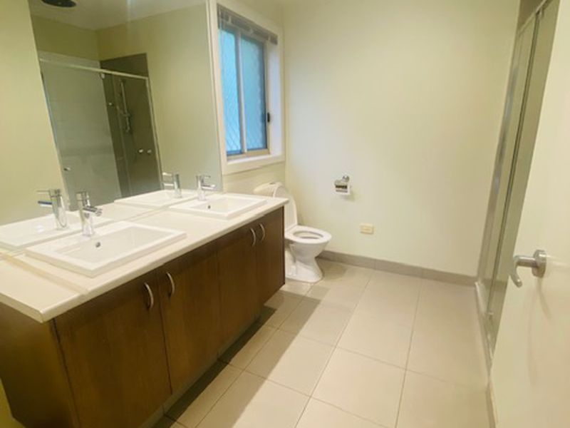 37 Birchgrove Way, Taylors Hill