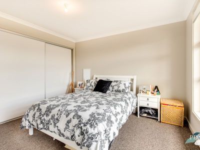 9 Brimpton Grove, Wyndham Vale