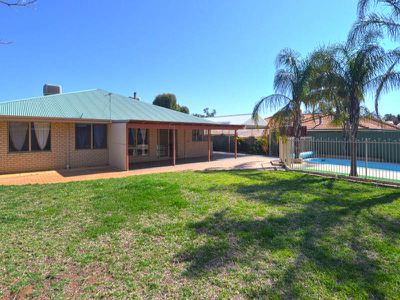 9 Kunanalling Avenue, Hannans