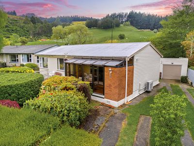 84 Reservoir Road, Sawyers Bay