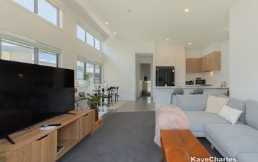15 Topal Drive, Officer
