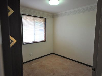 6 Klondyke Place, Newman