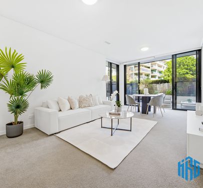 2011 / 55 Wilson Street, Botany