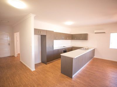 10 Homestead Ramble, Newman