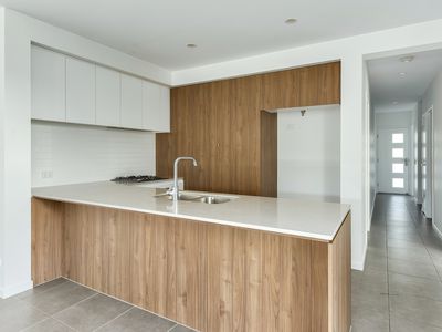 30 McConnell Esplanade, Strathpine