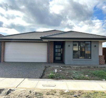 12 Centella Crescent, Officer