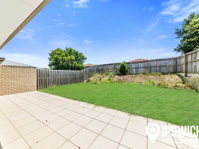 2 / 20 Harrier Place, Lowood