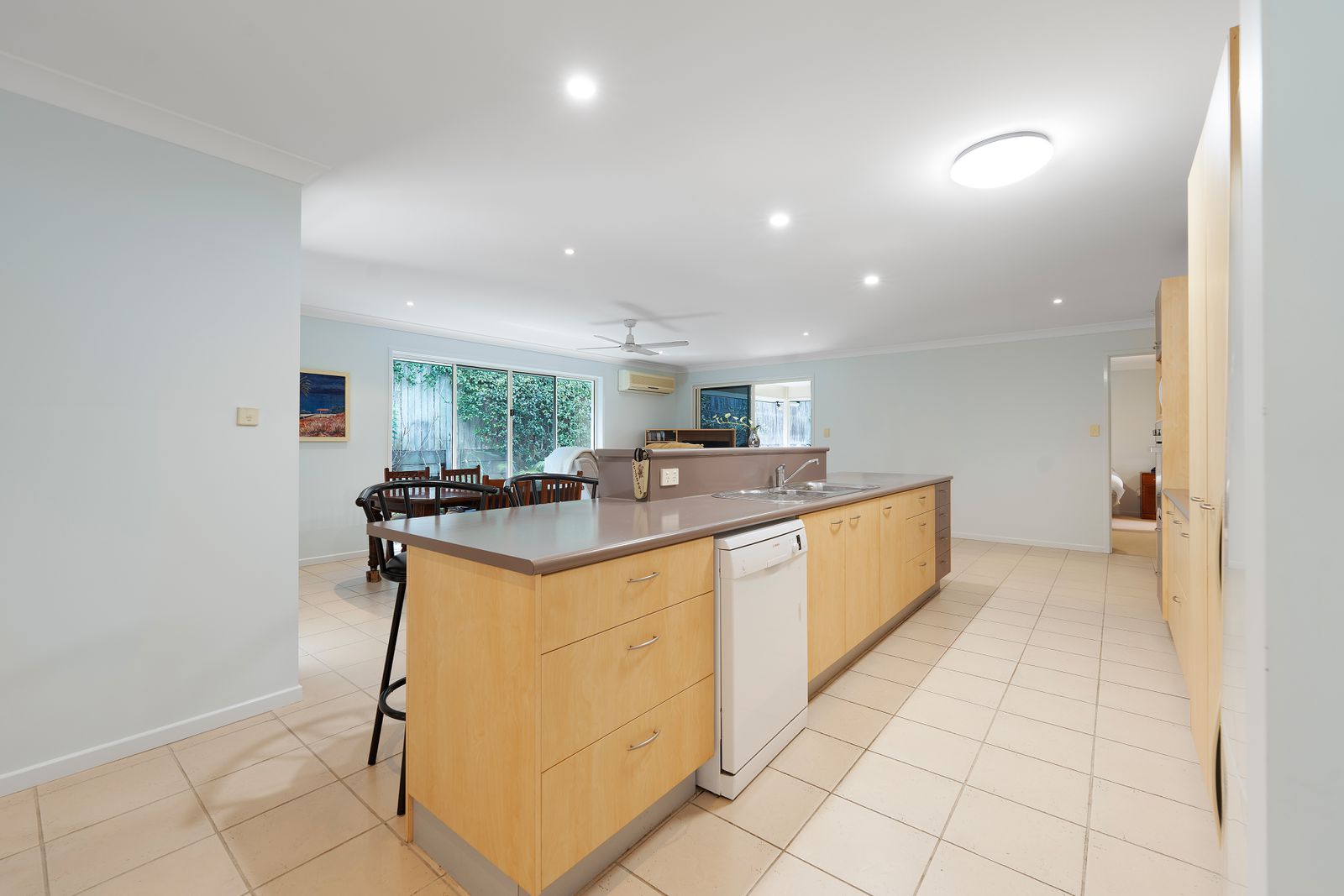 Photo 10 of 17, 6 Glenoak Avenue, Peregian Springs