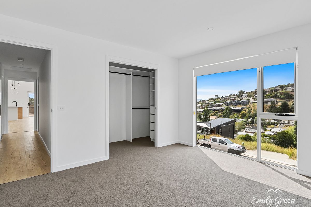 1 / 13 Ancanthe Avenue, Lenah Valley