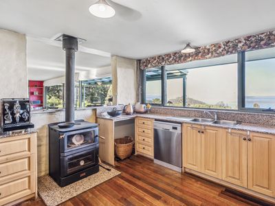 380 Dulcia Road, Gordon