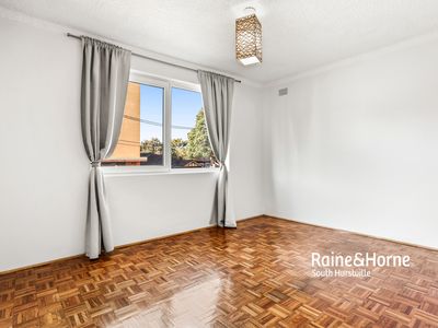 1 / 35 The Avenue, Hurstville