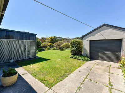 6 Aitken Street, Millicent