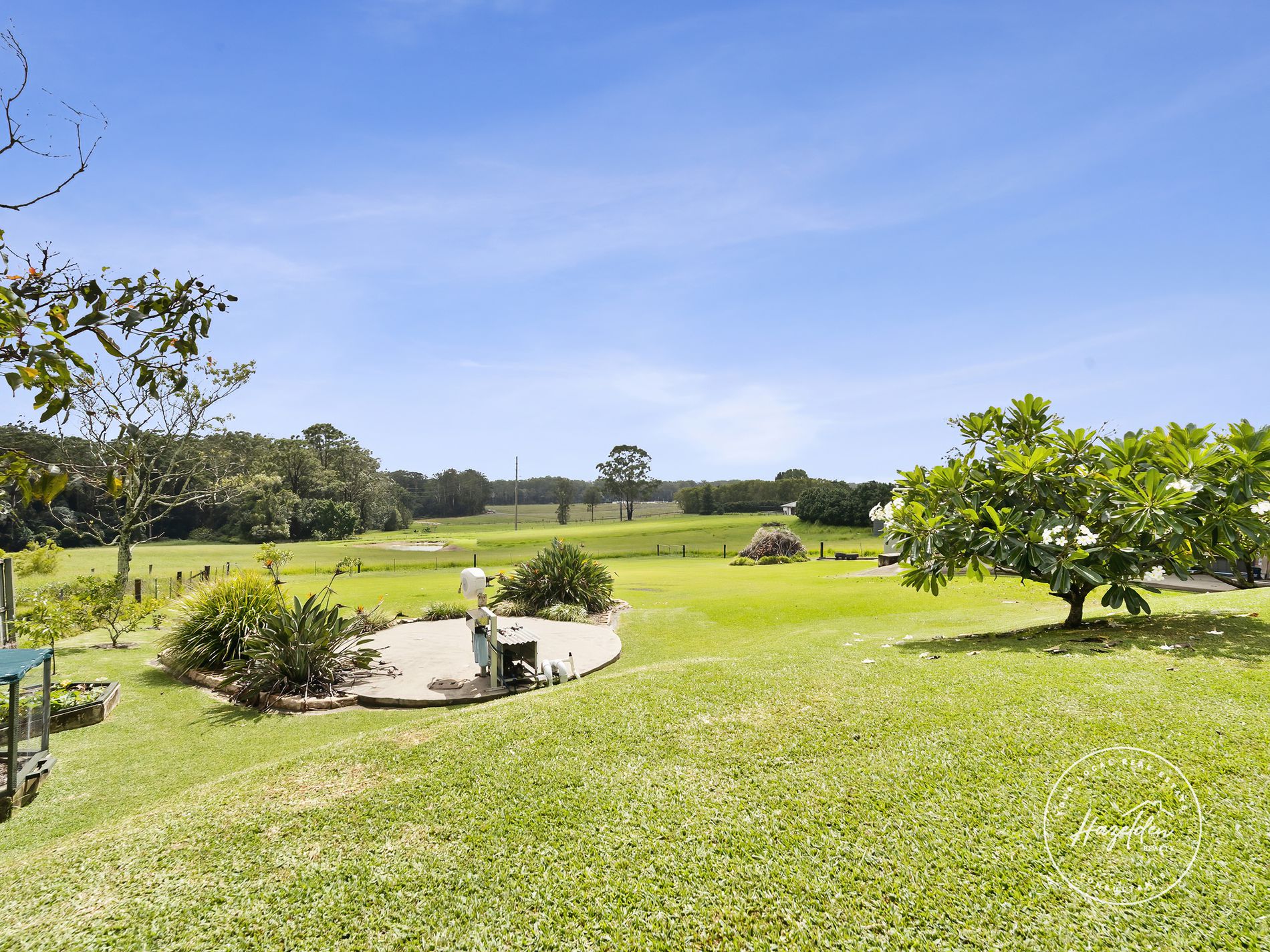 114 Pikes Road, Glass House Mountains