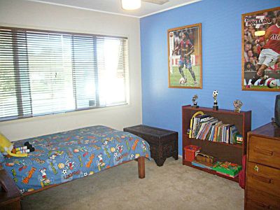 27 Trevelloe Street, Rochedale South