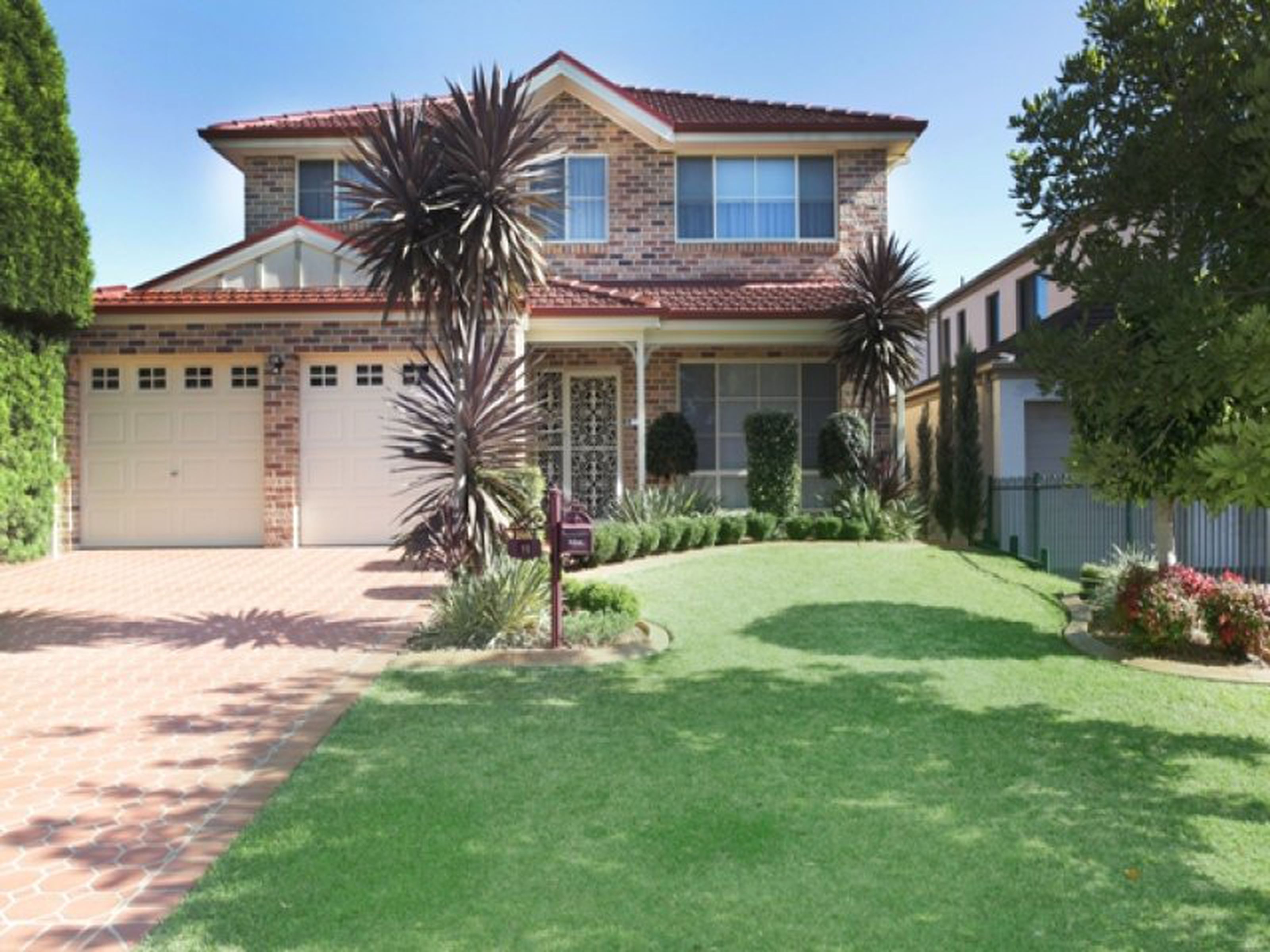 11 Cascade Avenue, GLENMORE PARK