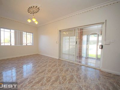 7 Mons Street, Condell Park