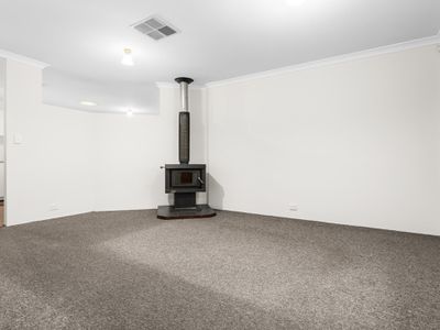 15 Rosemary Street, Wattle Grove