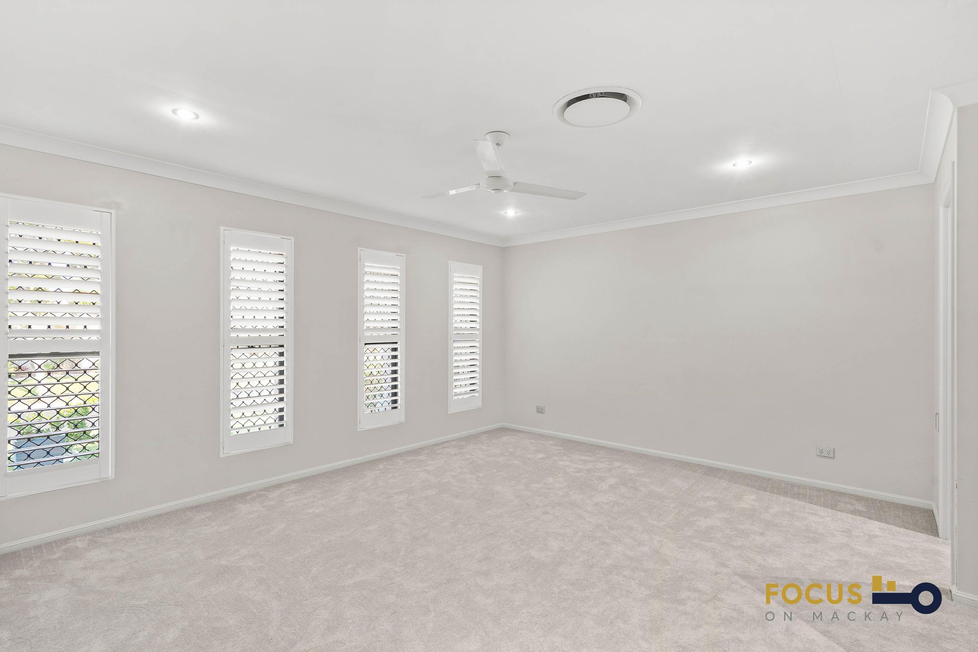 6 Chantilly Court, Glenella
