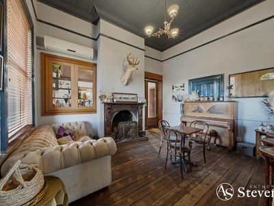 1-3 Bank Street, Avenel