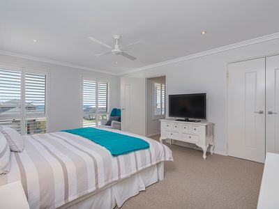 27 Moonlighter Way, Yanchep