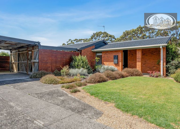 16 Webb Court, Portland