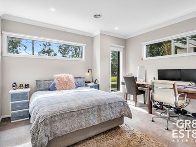 16 Frogmore Lane, Cranbourne North