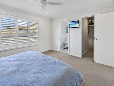 7 Mummaga Lake Drive, Dalmeny
