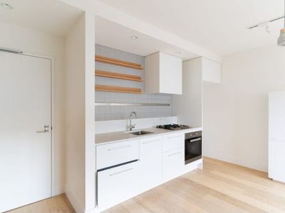 219 / 20 Camberwell Road, Hawthorn East