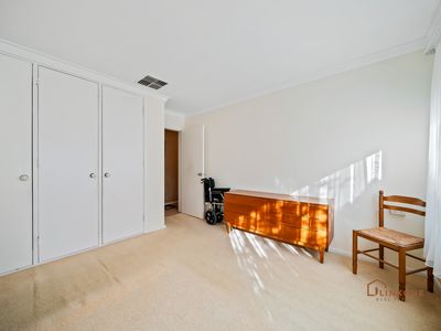 6 Parry Avenue, Bateman