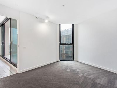 1902 / 675 La Trobe Street, Docklands