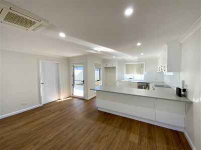 11 Black Street, Forbes