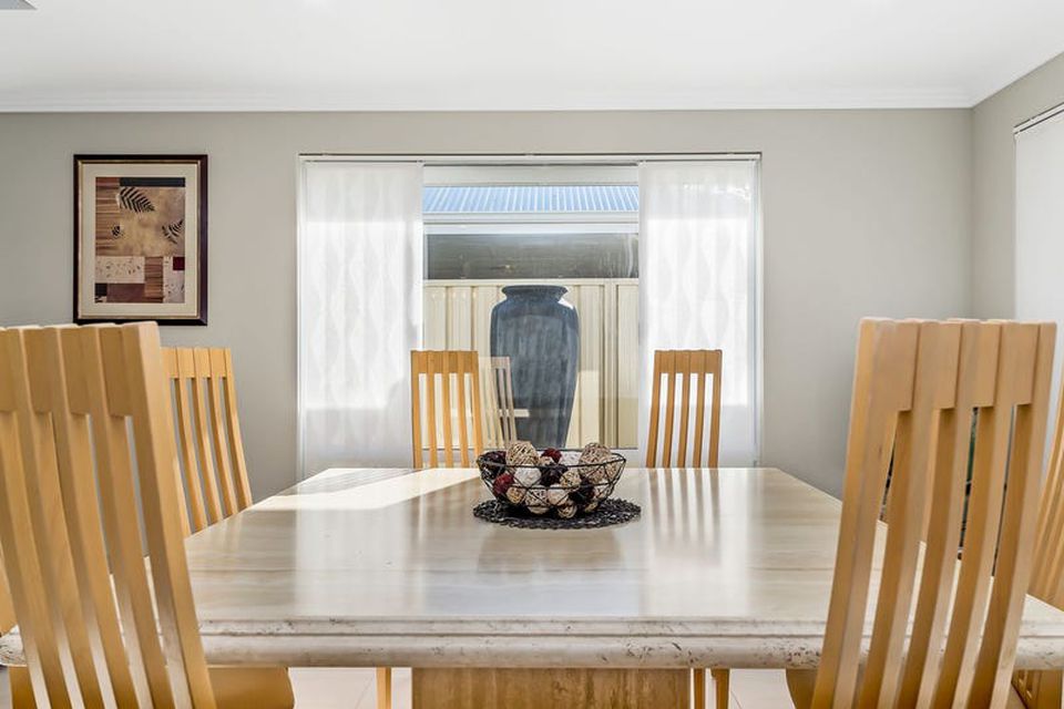 18 Minstrell Way , Madora Bay