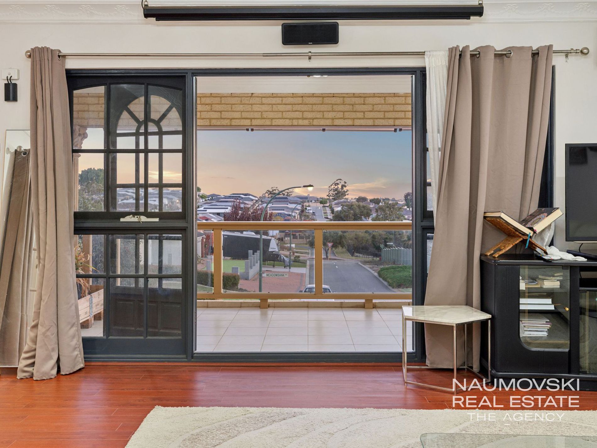 12 Meadowbank Way, Landsdale